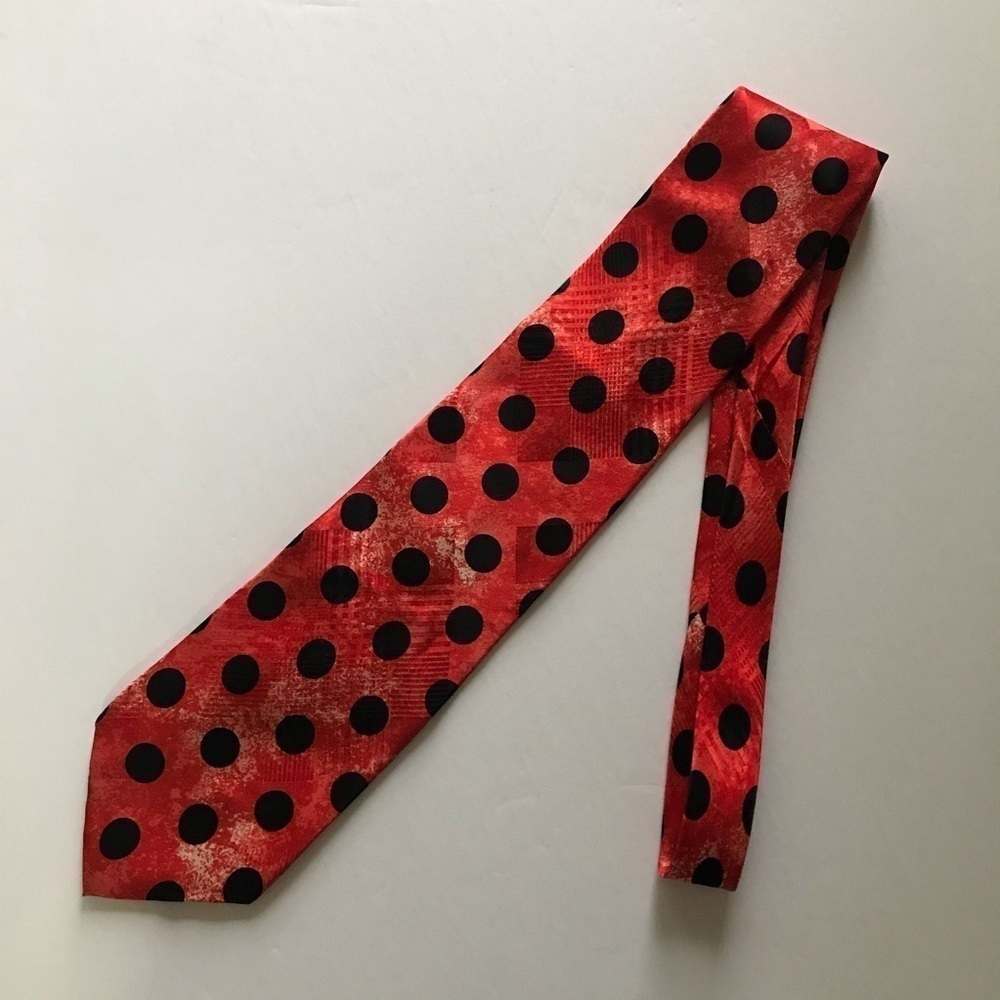 Hugo Boss Italy Red Black Polka Dot 100% Silk Neck Tie